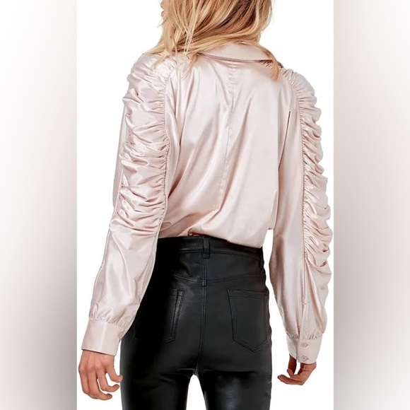 A.S. by DF Ferrara Blouse Blush Cream Pink Satin Ruched Sleeve Size XS NWT - Picture 4 of 5